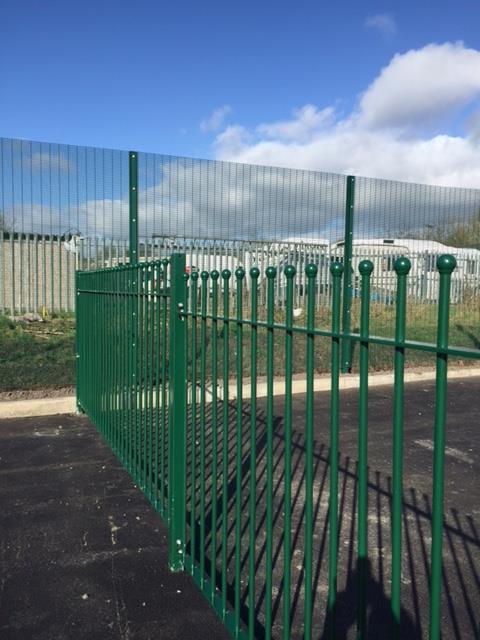 2.40m-High-Green-358-Mesh