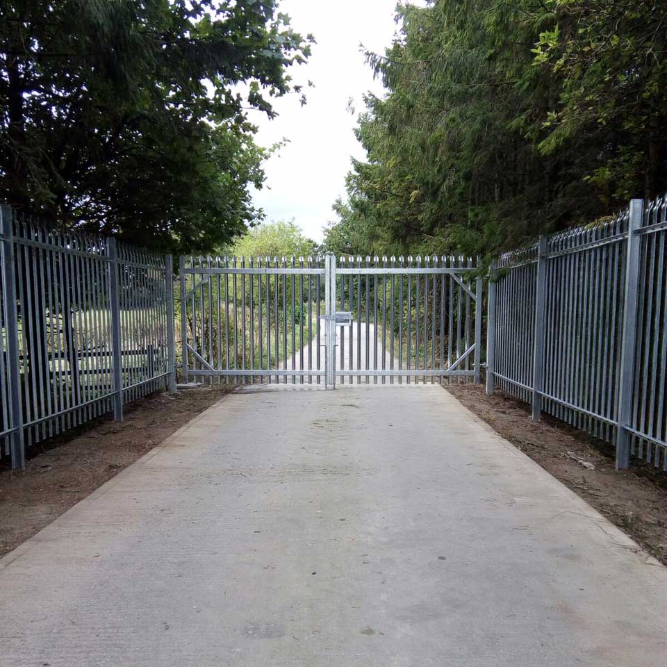 palisade-gate